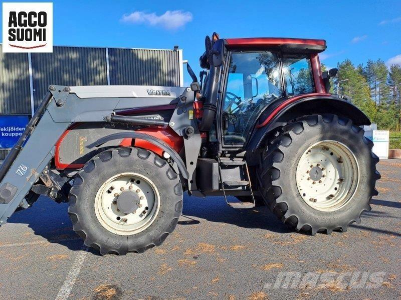 Valtra T151 HT Traktori