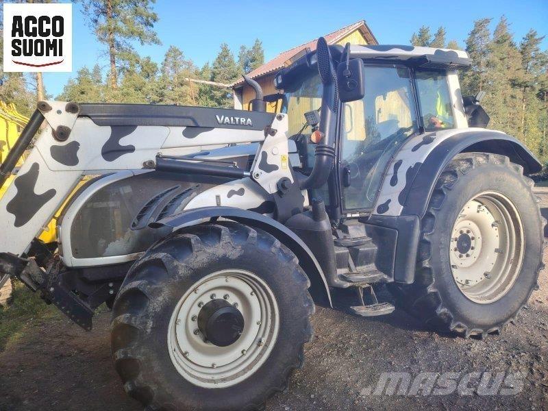 Valtra T202D Traktori