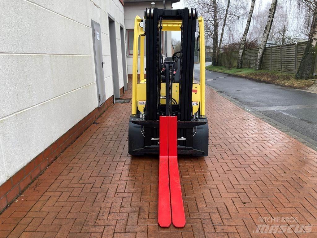 Hyster J 3.0 XN Električni viličari