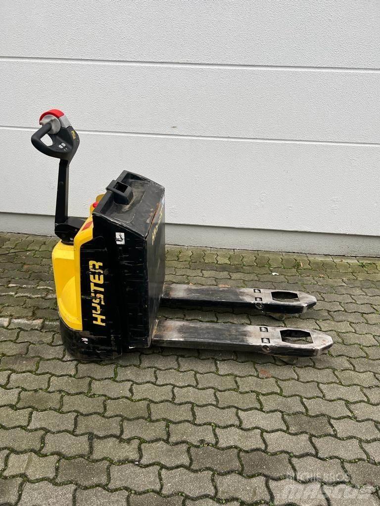 Hyster P 2.0 Nisko podizni električni viličar
