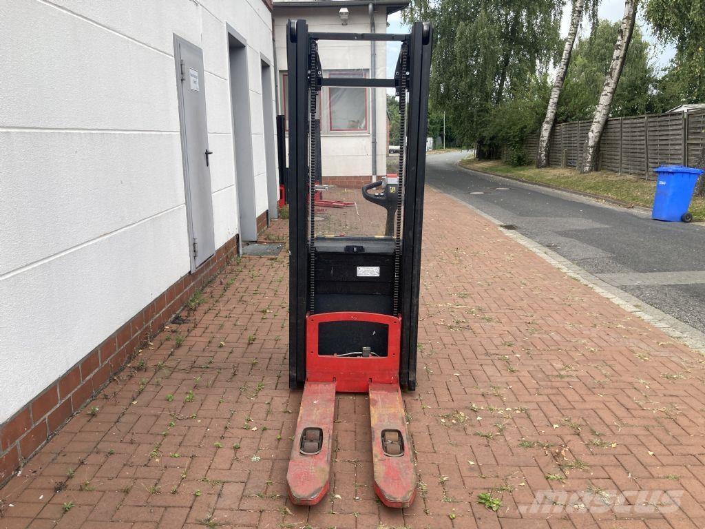 Hyster S 1.0 Ručni električni viličar