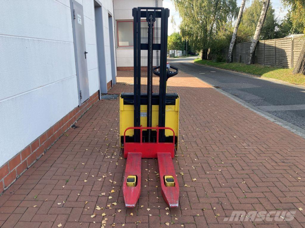 Hyster S 1.0E Ručni električni viličar