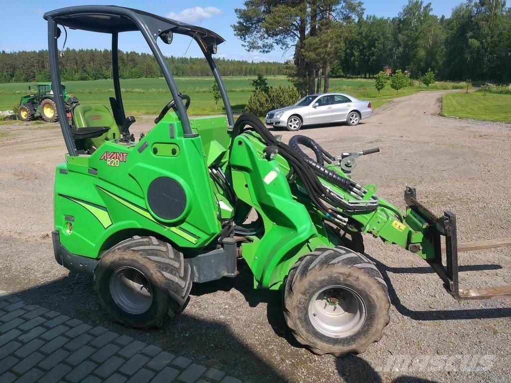 Avant R20 Višenamjenski utovarivači
