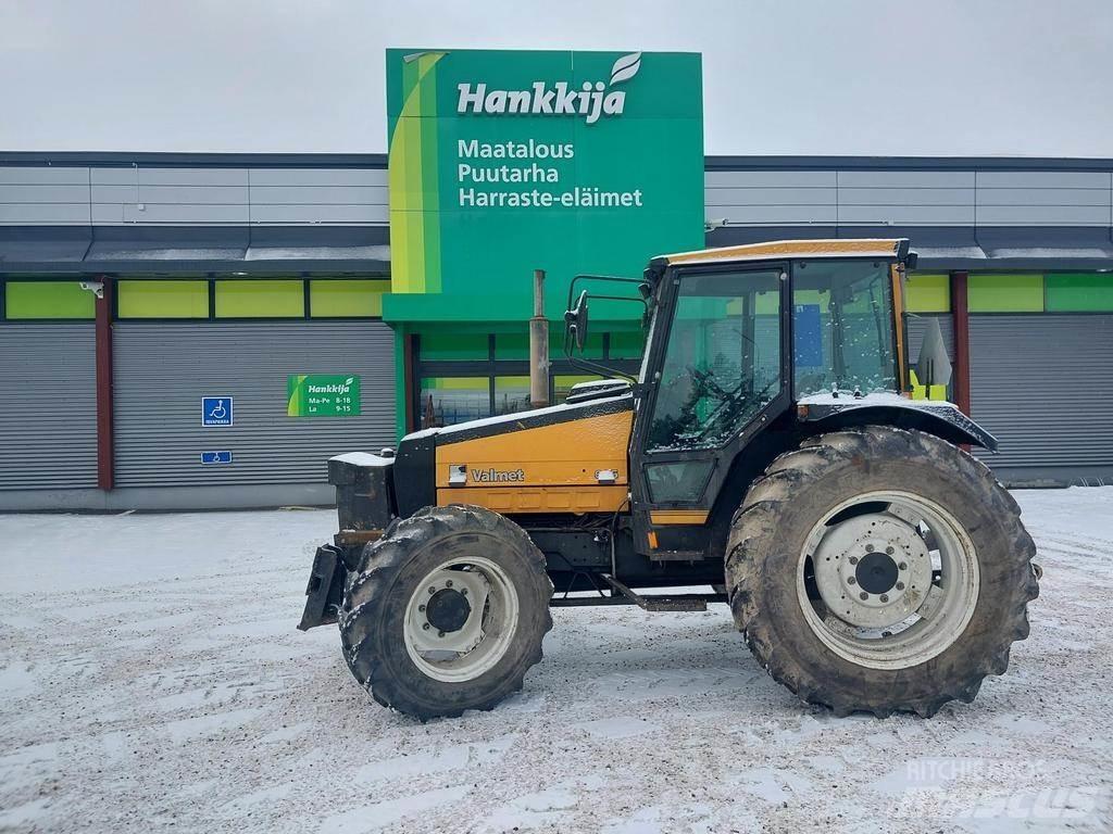 Valmet 665 Traktori