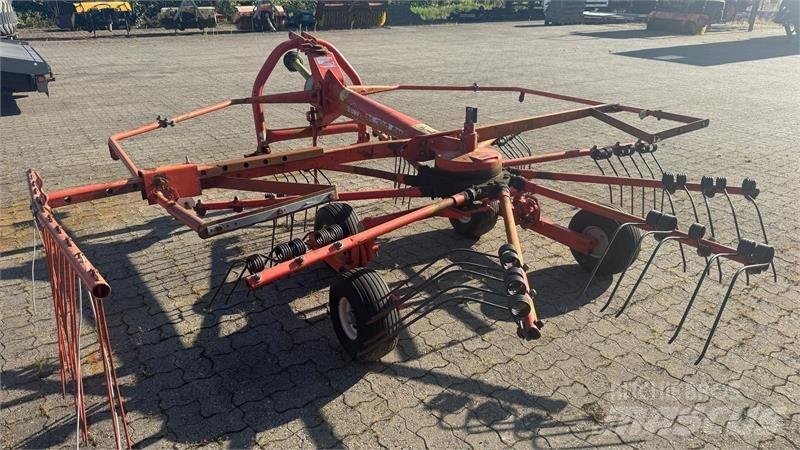 Kuhn GA300GM Okretači i sakupljači sijena