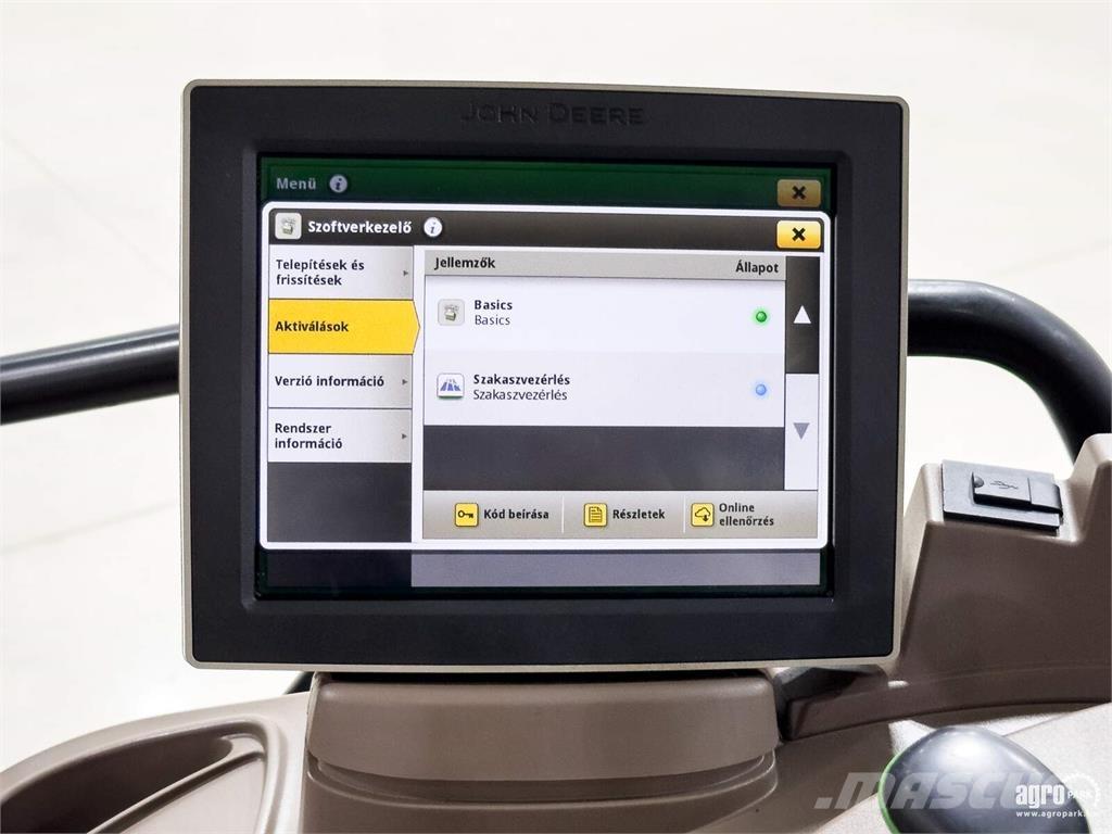 John Deere 6155R Traktori