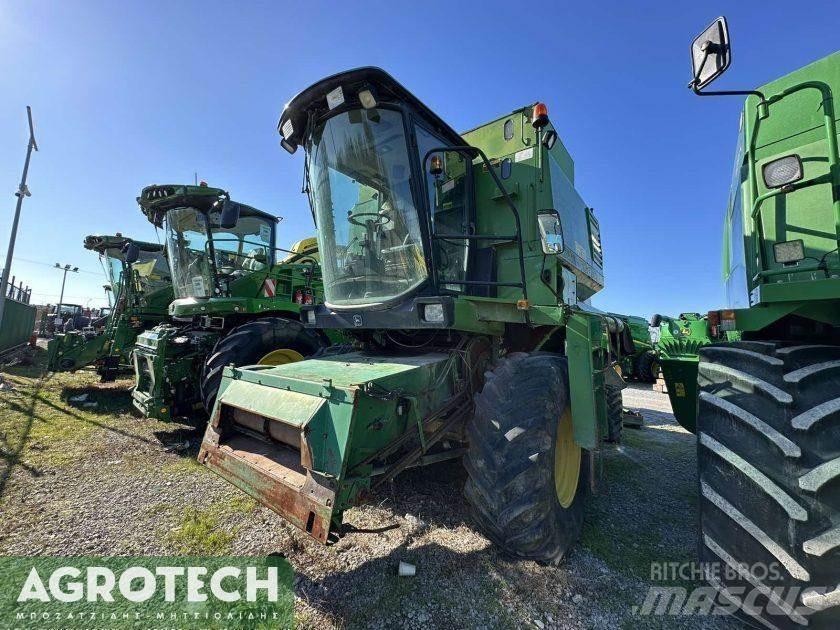 John Deere 1177 Traktori