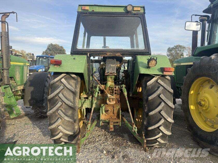John Deere 3350 Traktori