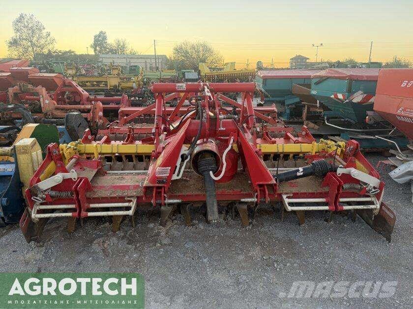 Pöttinger  Traktori