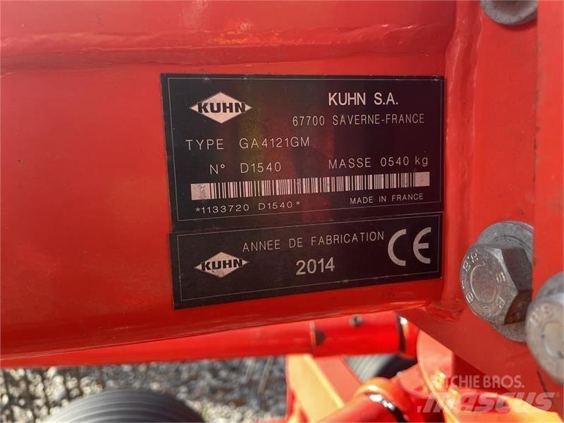 Kuhn GA4121GM Okretači i sakupljači sijena