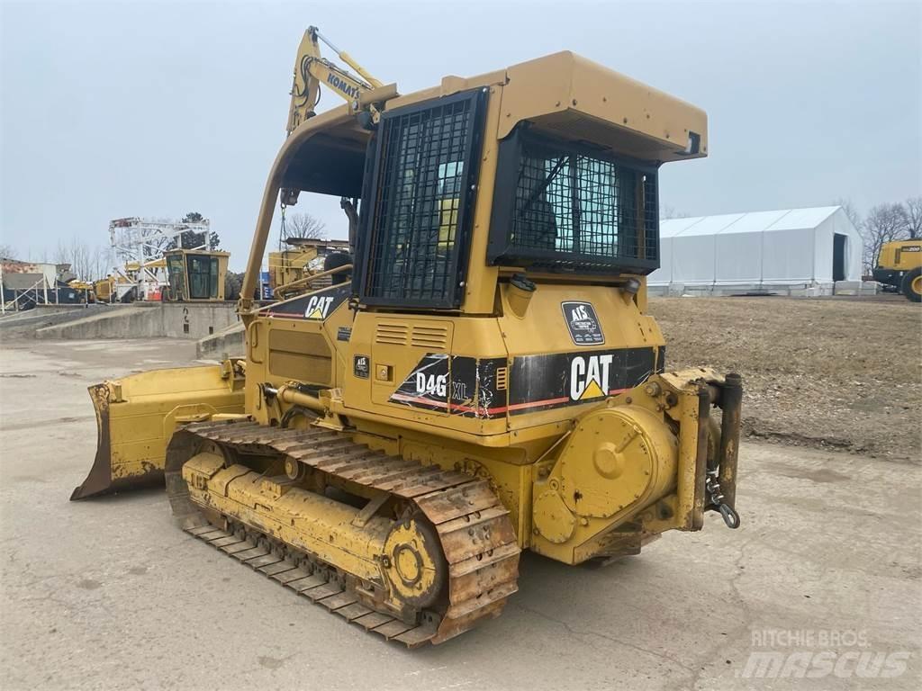 CAT D4G XL Buldožeri gusjeničari