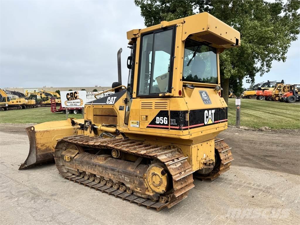 CAT D5G XL Buldožeri gusjeničari