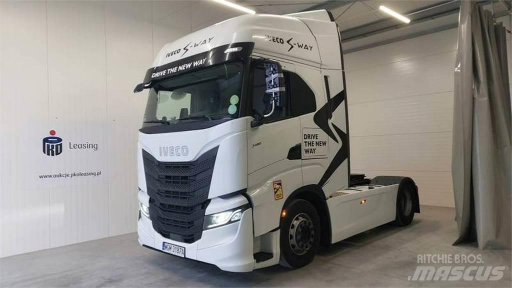 Iveco AS Traktorske jedinice
