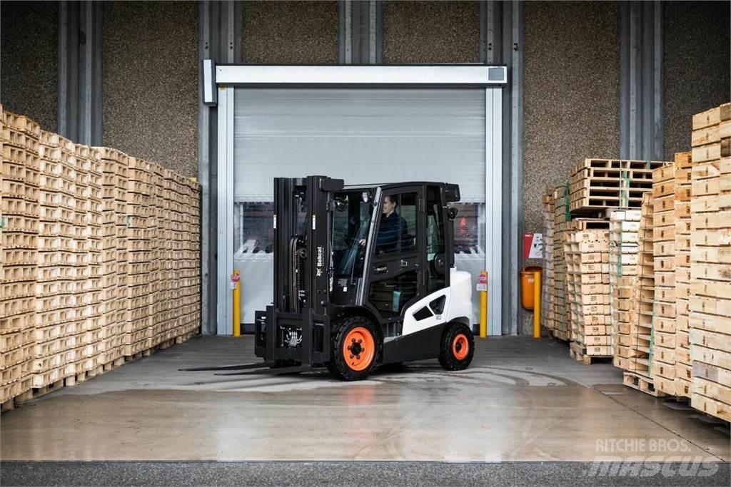 Bobcat D 30 S 9 Dizelski viličari
