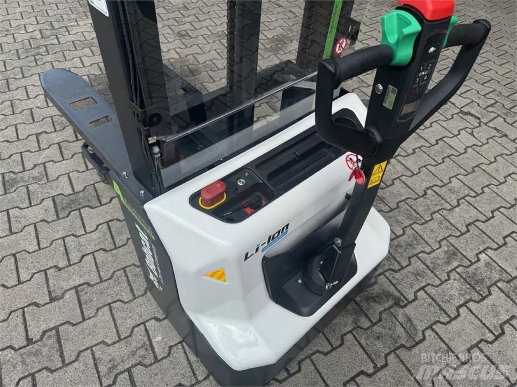 Bobcat LSM12N-7 i Ručni električni viličar