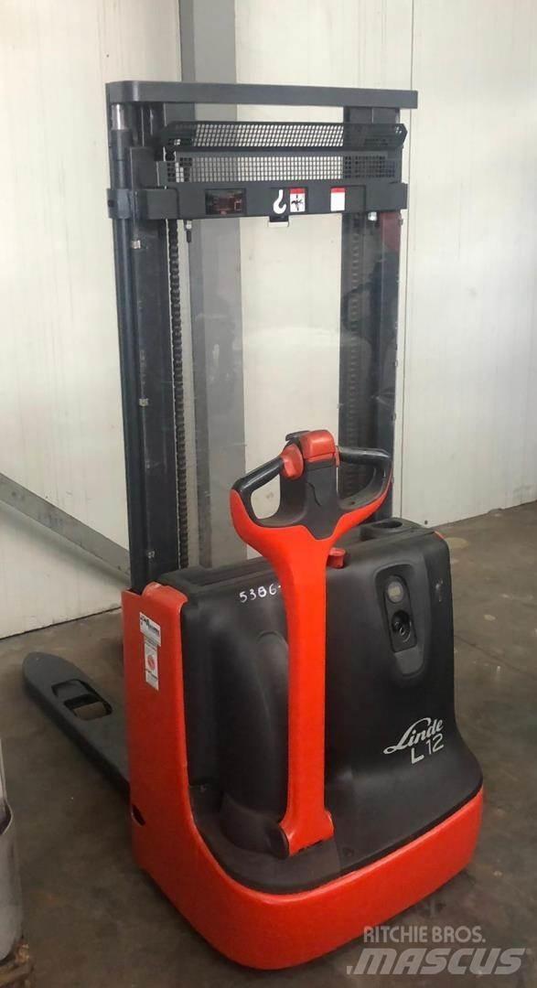 Linde L 12 Ručni električni viličar