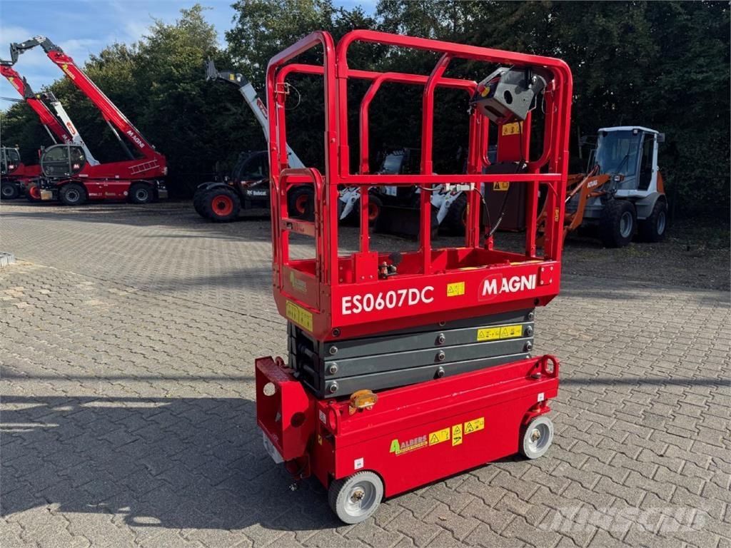 Magni ES 0607 DC Škaraste platforme