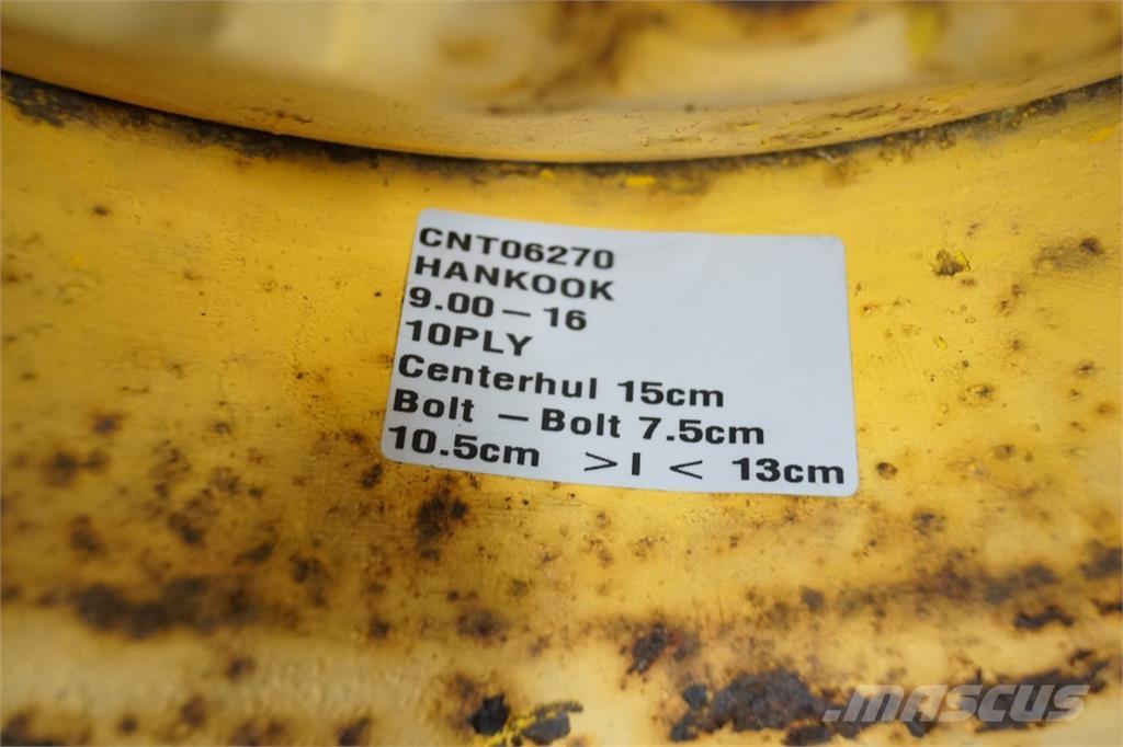  16 9.00-16 Gume, kotači i naplatci