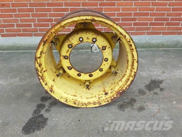  26 W15LX26 Gume, kotači i naplatci