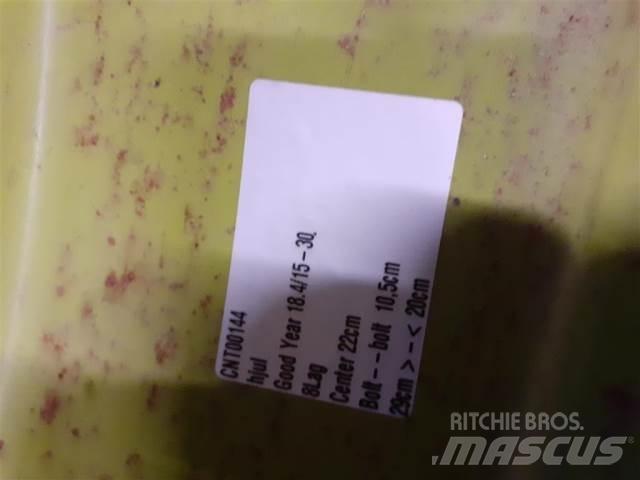  30 18.4/15-30 Gume, kotači i naplatci