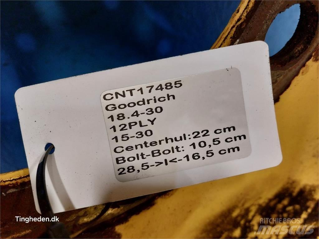  30 18.4-30 Gume, kotači i naplatci