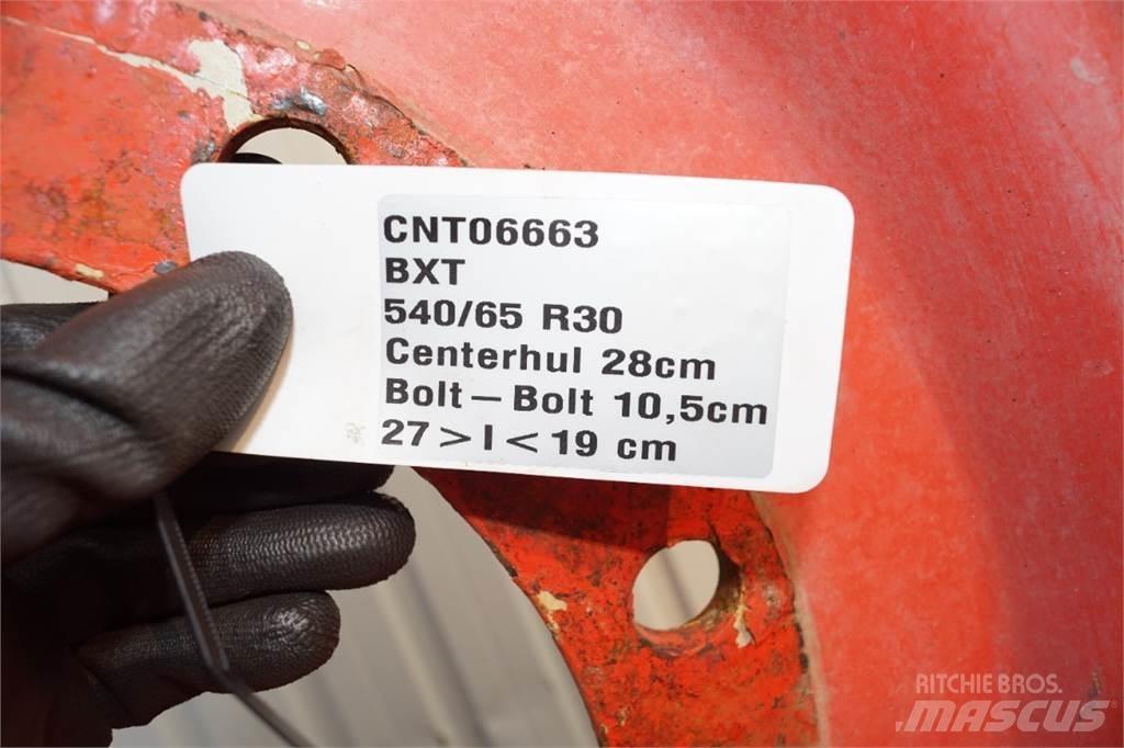  30 540/65R30 Gume, kotači i naplatci