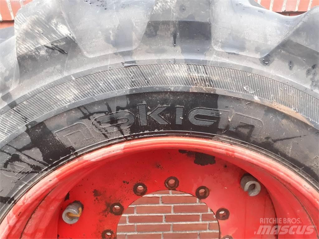  34 600/65R34 Gume, kotači i naplatci