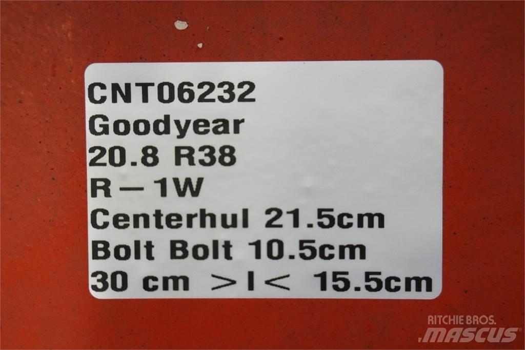  38 20.8R38 Gume, kotači i naplatci