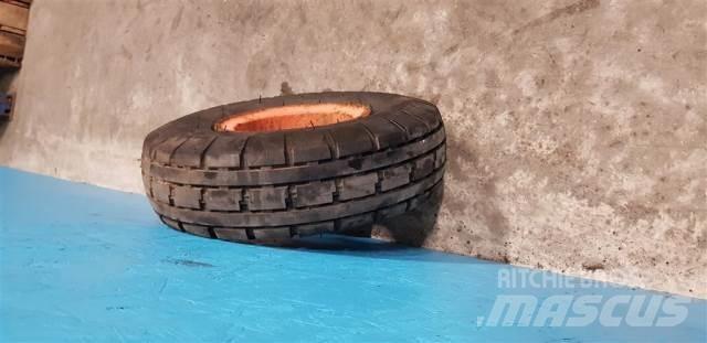  9 7.00-9 Gume, kotači i naplatci