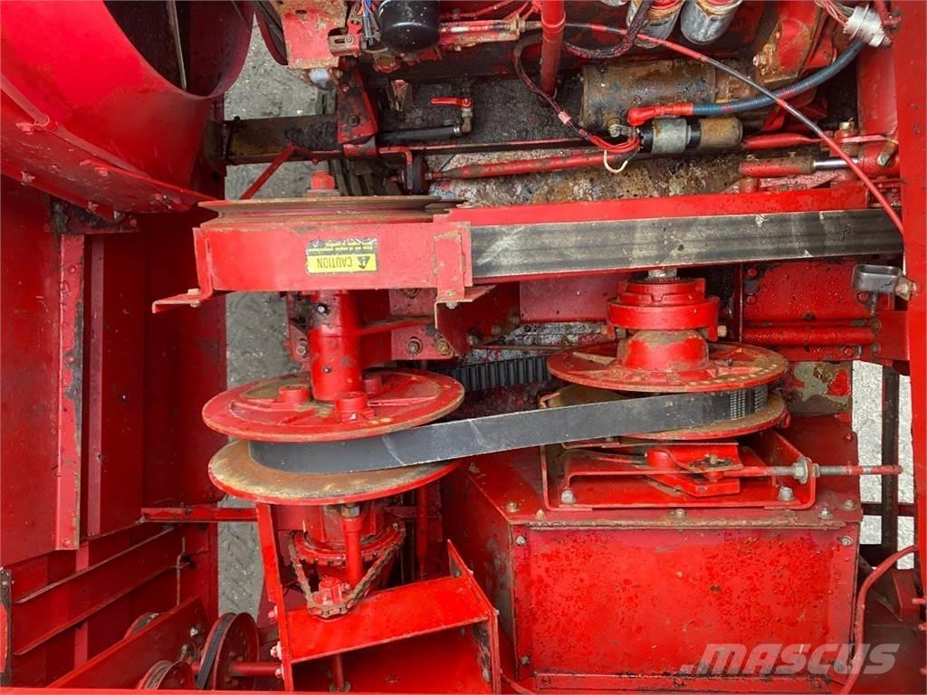 CASE 1620 Kombajni