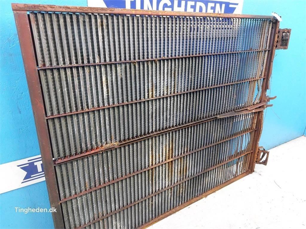 CASE 2388 Posipači soli i pijeska