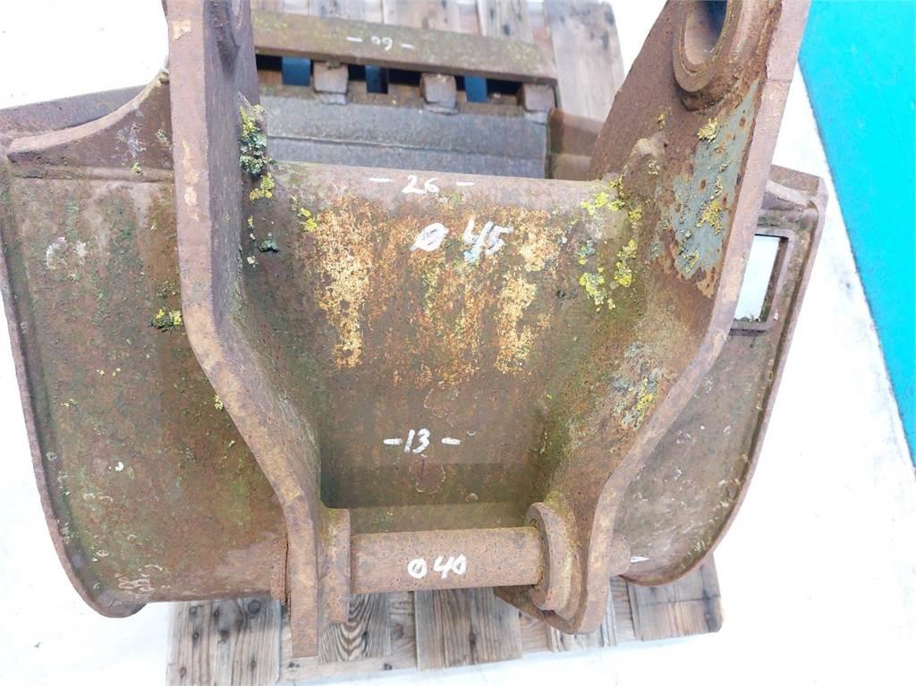 CASE 580 Kašike / Korpe