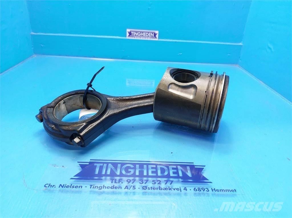 CASE 7010 Motori