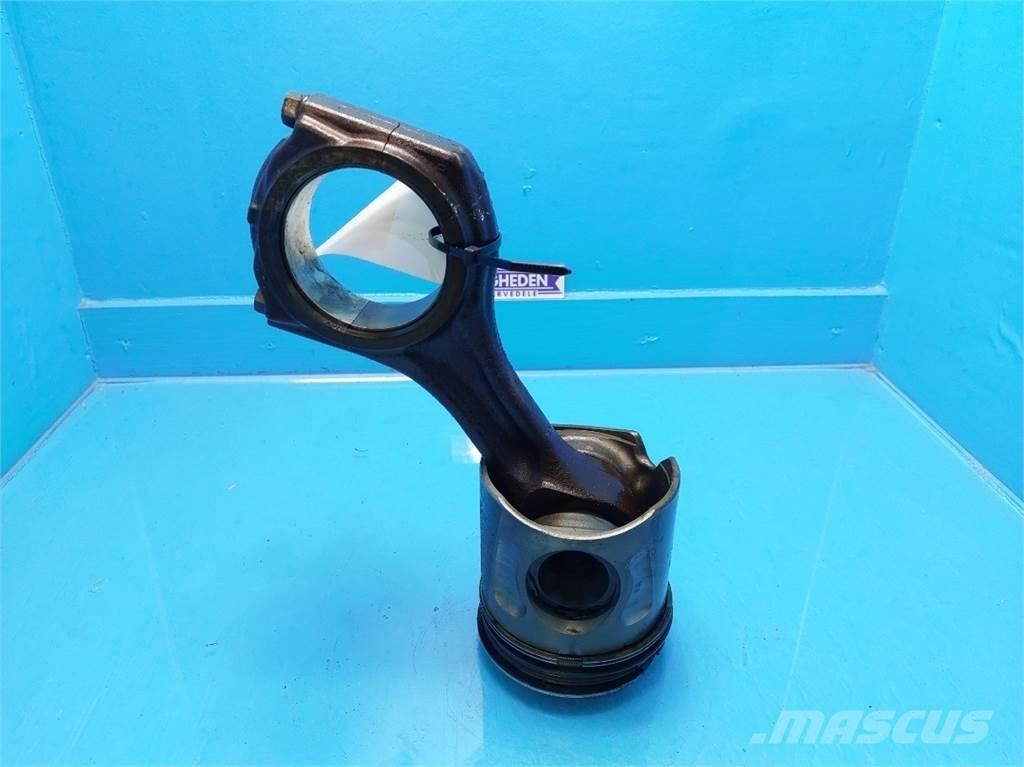 CASE 7010 Motori
