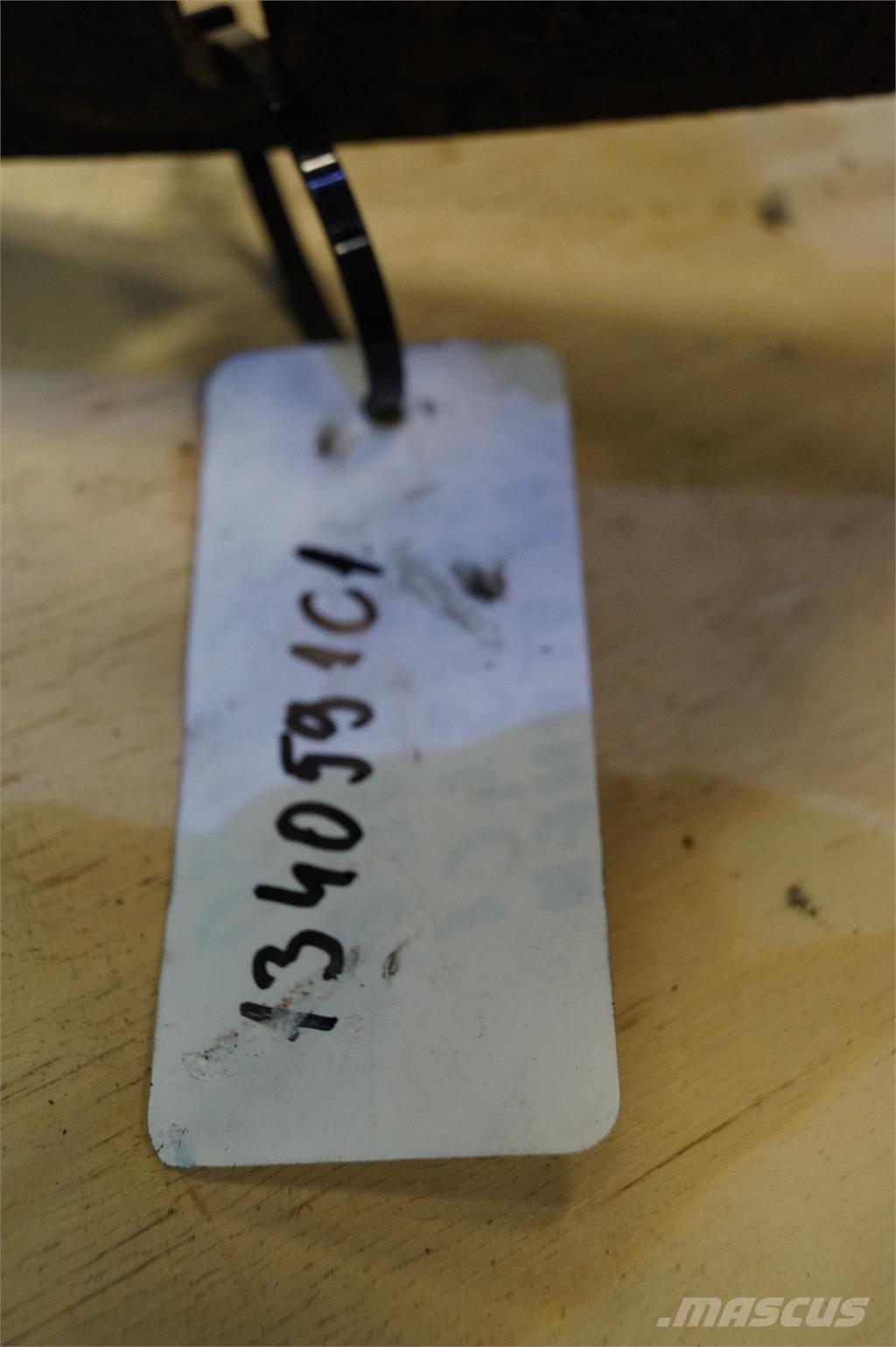 CASE 7130 Ostala oprema za traktore