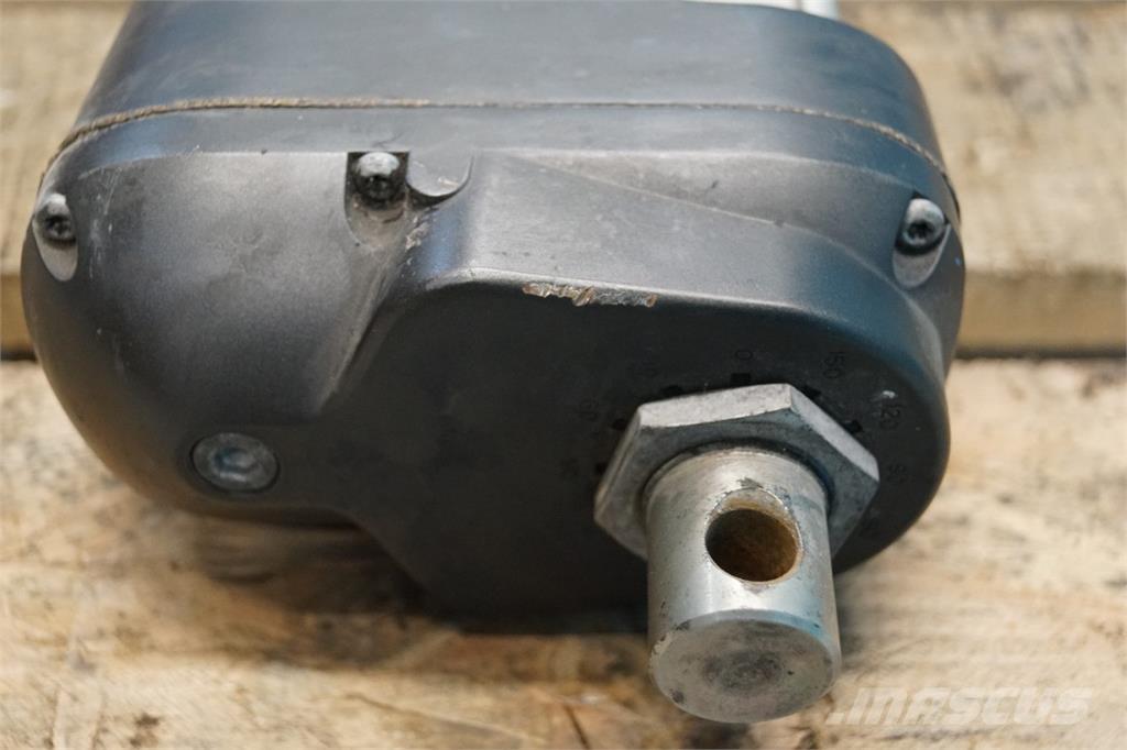 CASE 7240 Elektronika