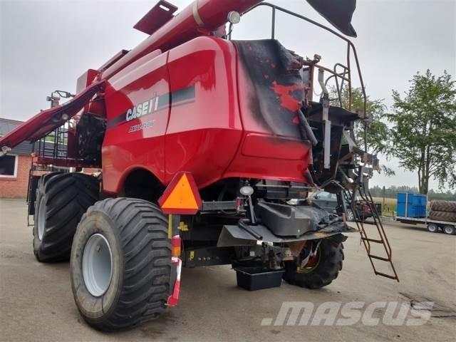 CASE 8010 Kombajni