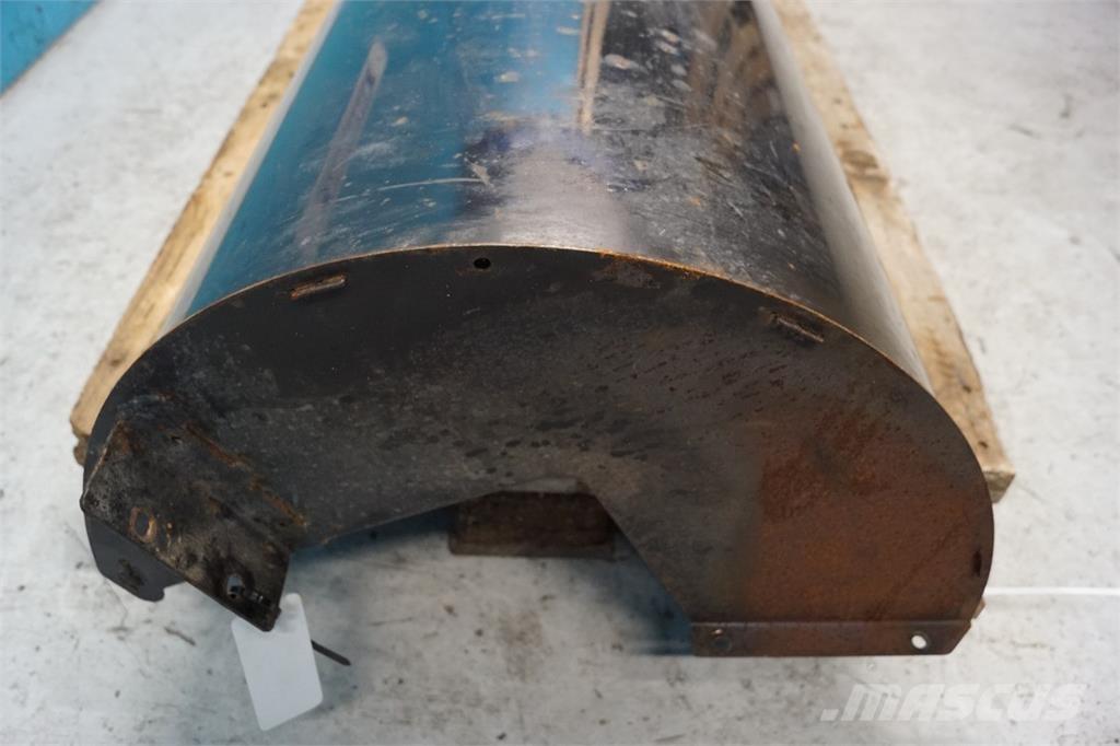 CASE 8010 Posipači soli i pijeska