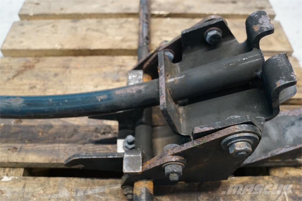 CASE 8010 Posipači soli i pijeska