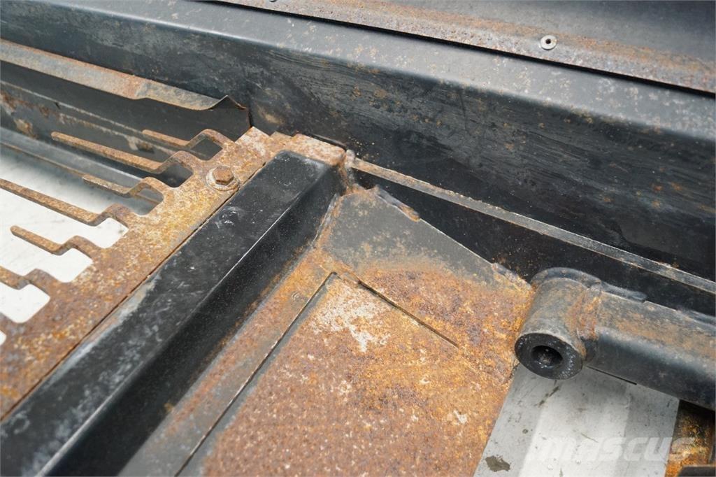 CASE 9230 Posipači soli i pijeska