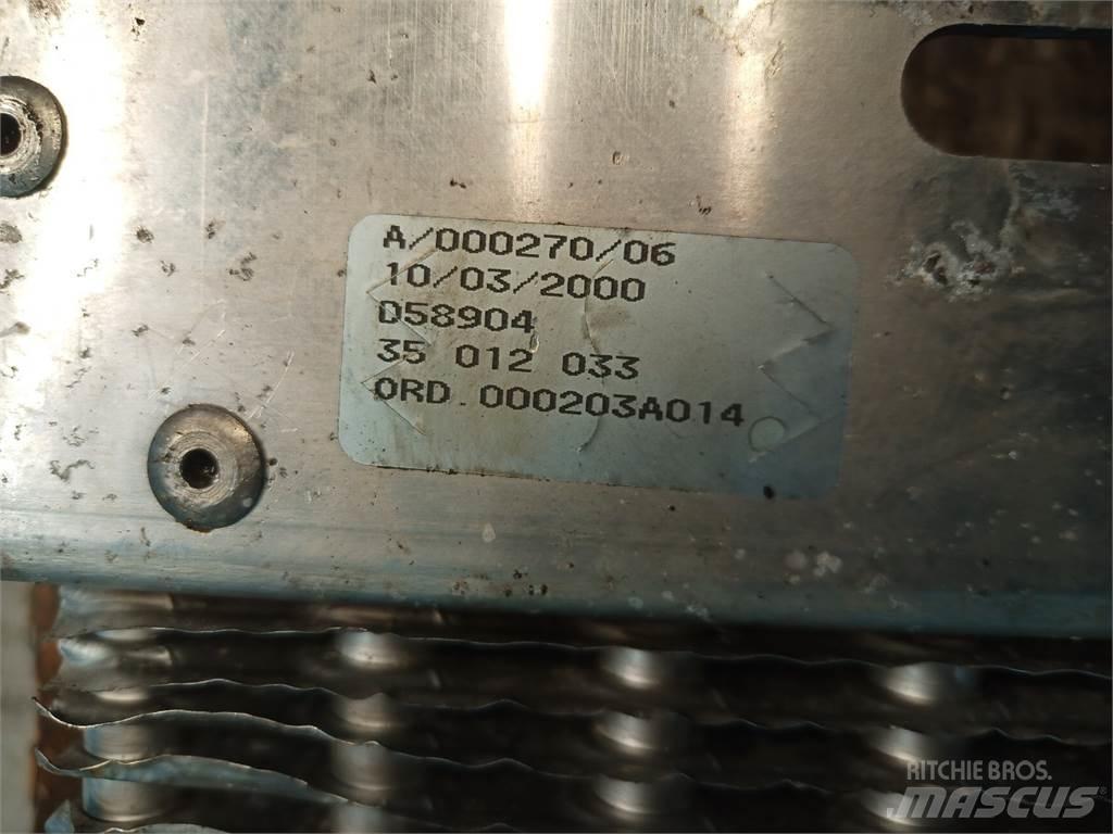 Case IH CF80 Radijatori