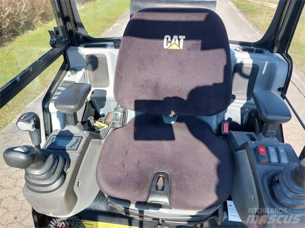 CAT 301.7D Mini bageri <7t