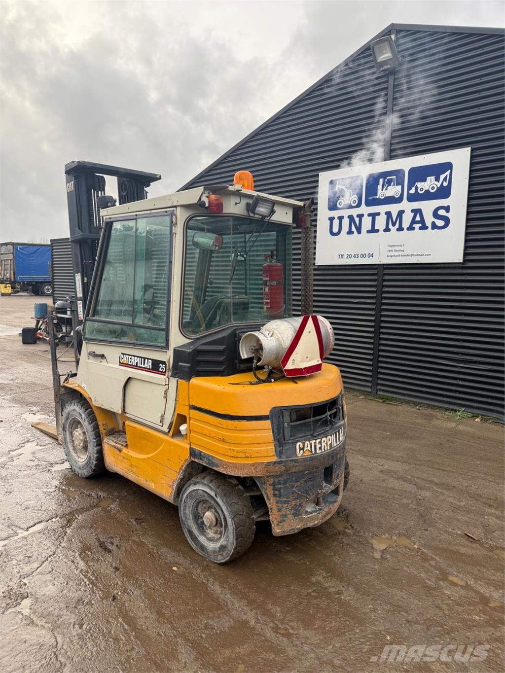 CAT GP25 Plinski viličari