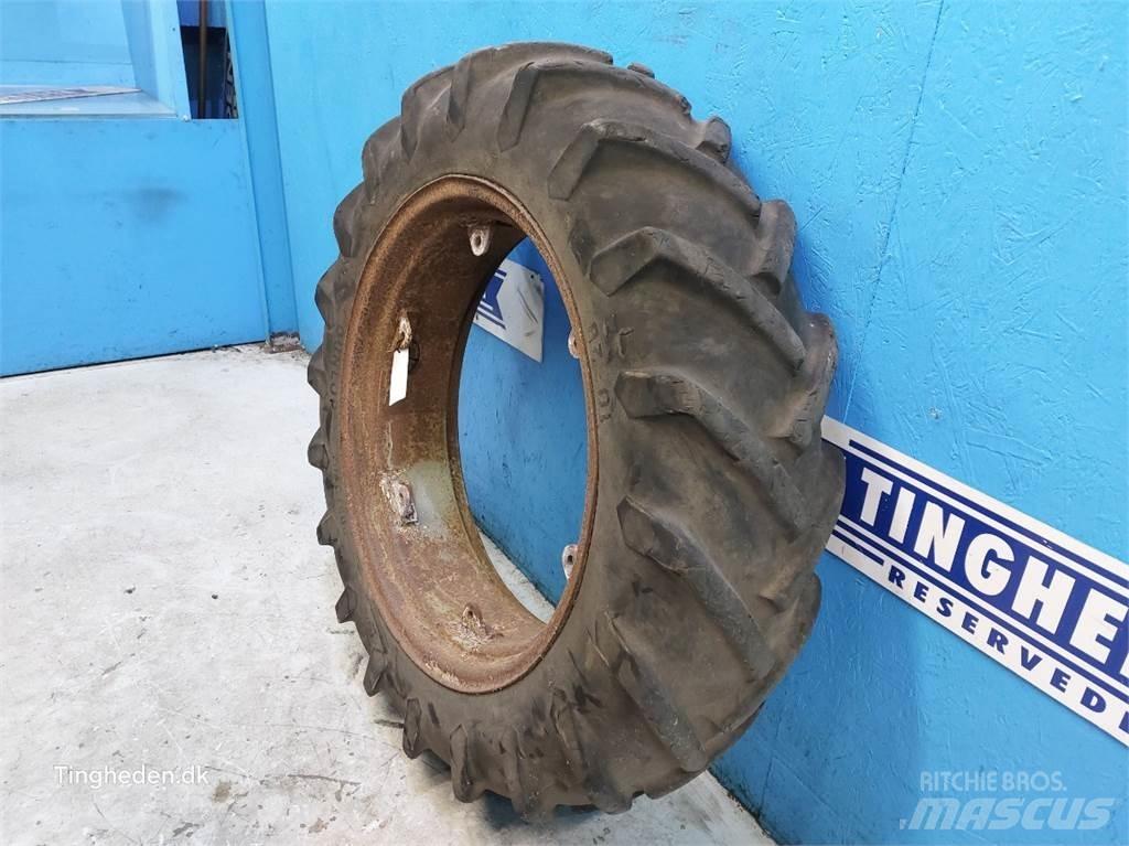 Dunlop 28 10-28 Gume, kotači i naplatci