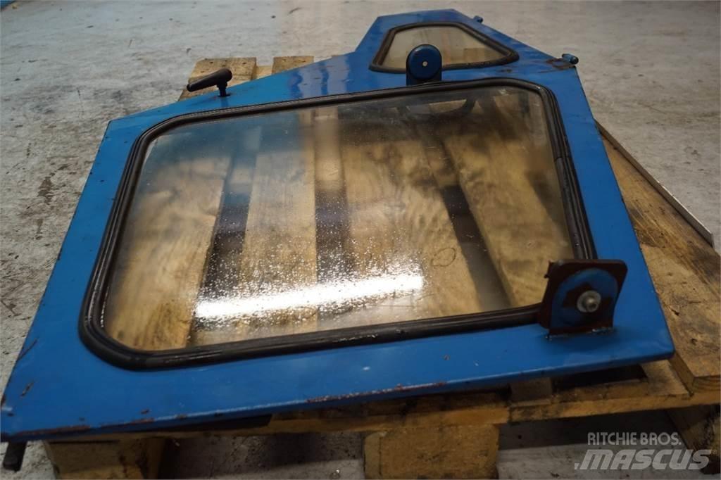 Ford 4000 Kabine i unutrašnjost