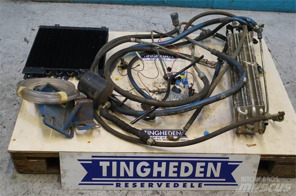 Ford 8210 Kabine i unutrašnjost