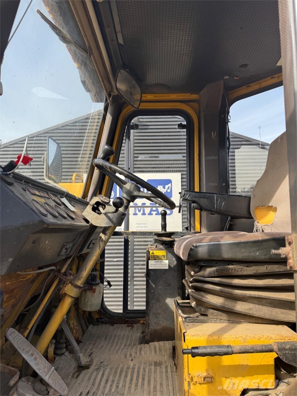 Hanomag 44D Utovarivači na kotačima