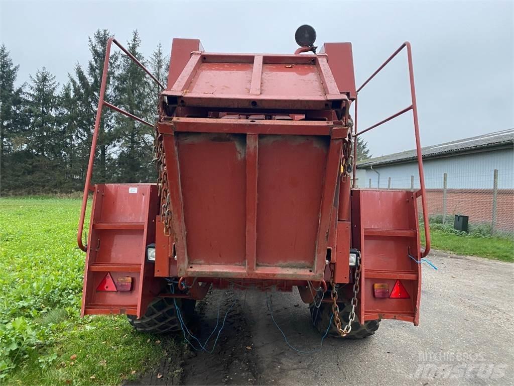 Hesston 4700 Balirke za kockaste bale