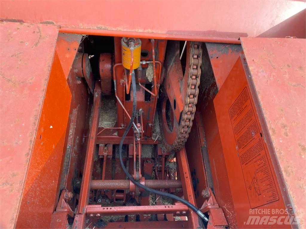 Hesston 4700 Balirke za kockaste bale