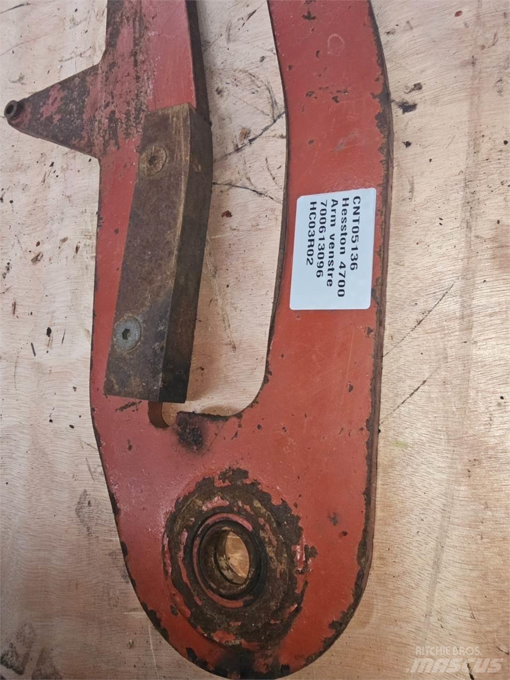 Hesston 4700 Ostali poljoprivredni strojevi